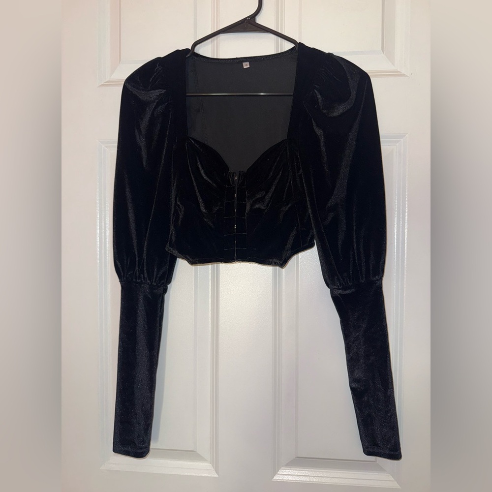 SHEIN Black Velvet Crop Top